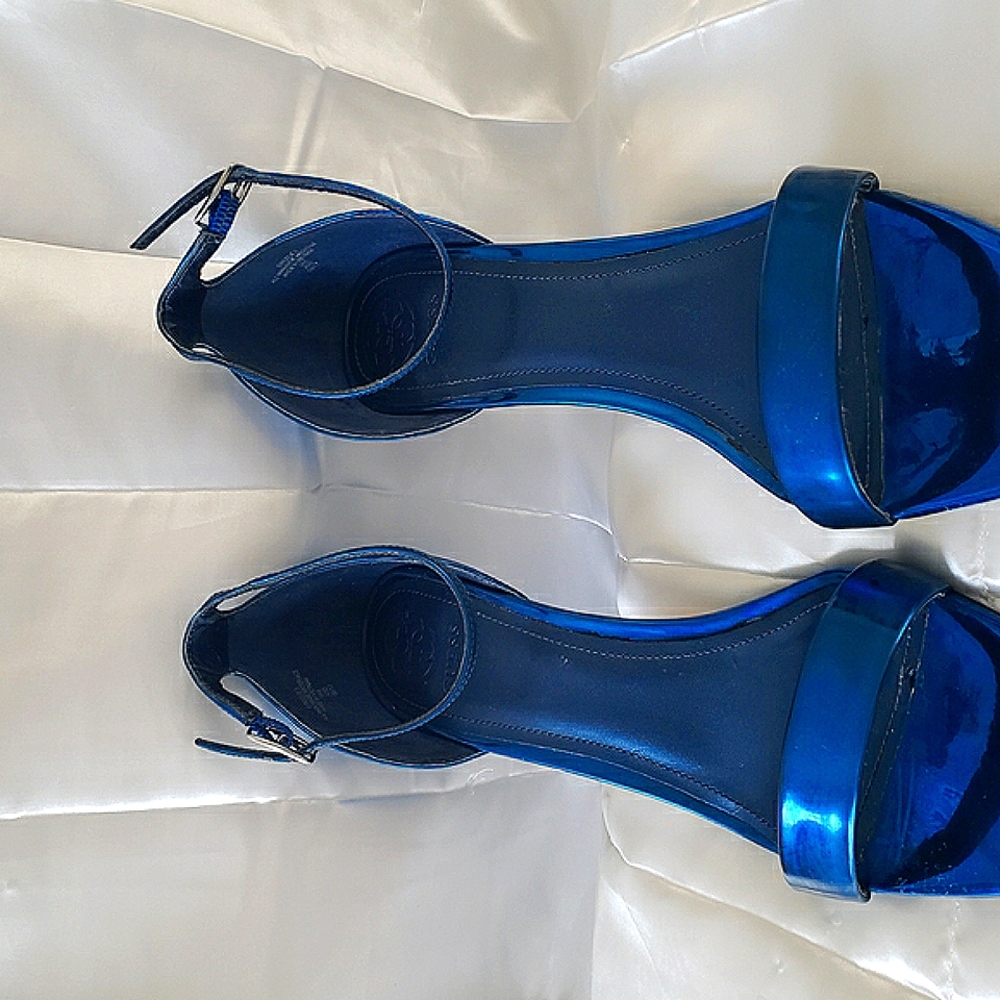 Elegant Blue Women's Sandals